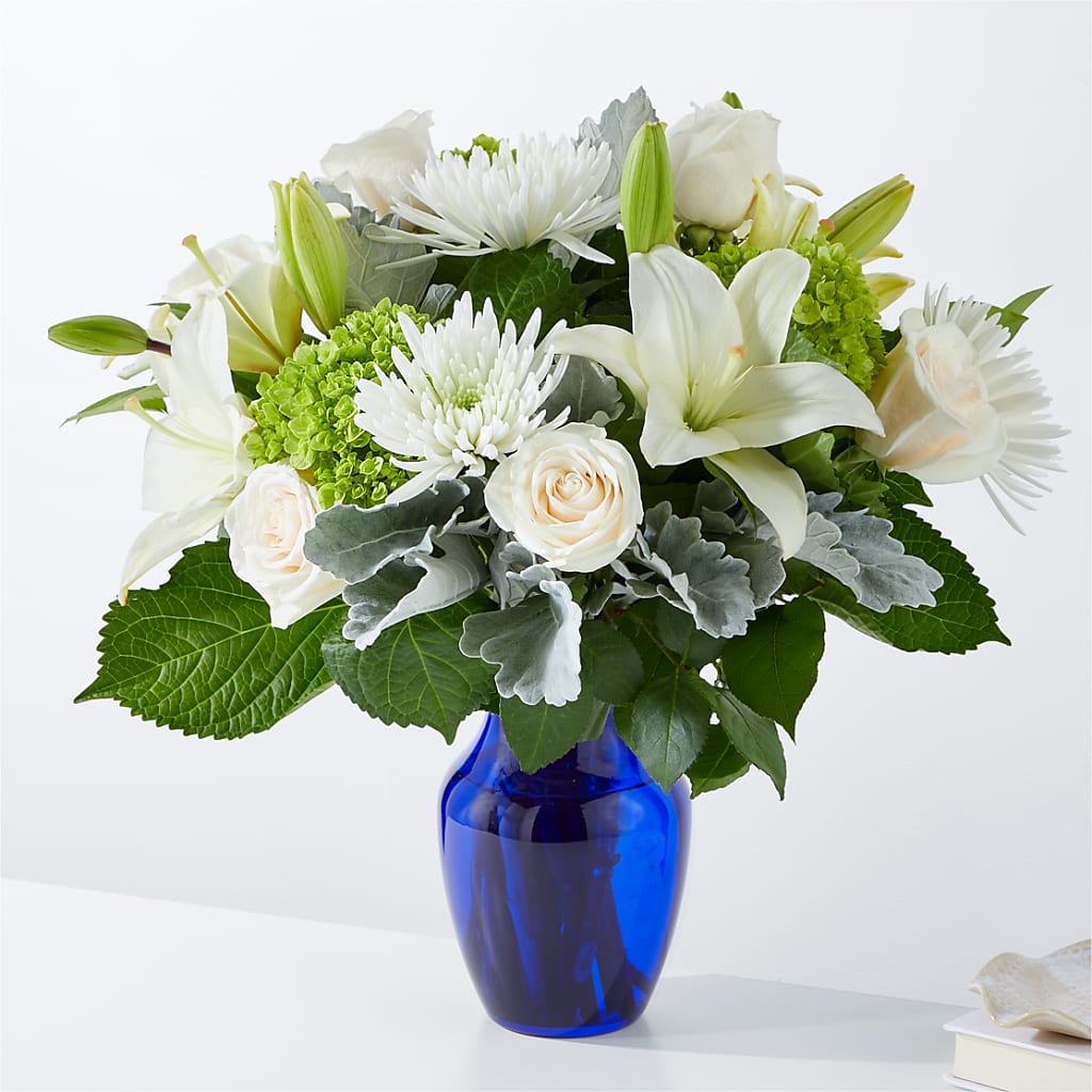 Snowy Dreams Bouquet – Love Blossoms, Easton PA