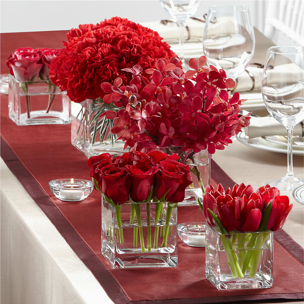 Modern Grace Centerpiece – Love Blossoms, Easton PA