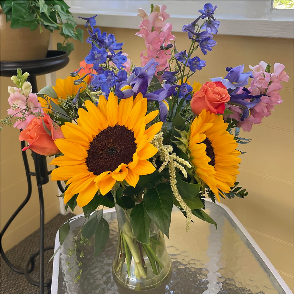 Rays of Life Bouquet –  Love Blossoms, Easton PA